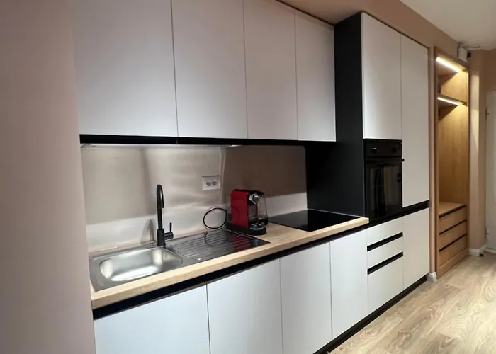 Novum Lägenhet Tirana